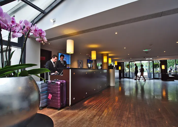 Mercure Gare Montparnasse Tgv Otel
