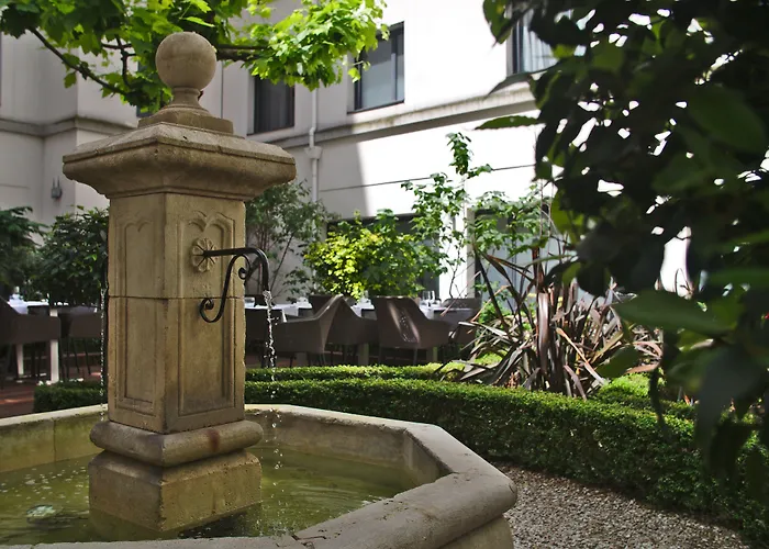 Otel Mercure Gare Montparnasse Tgv 4*