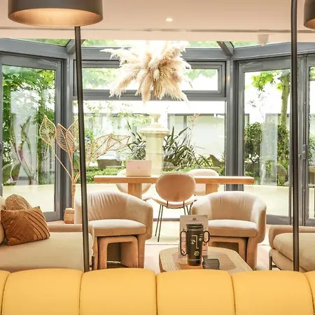 Hotell Mercure Gare Montparnasse Tgv
