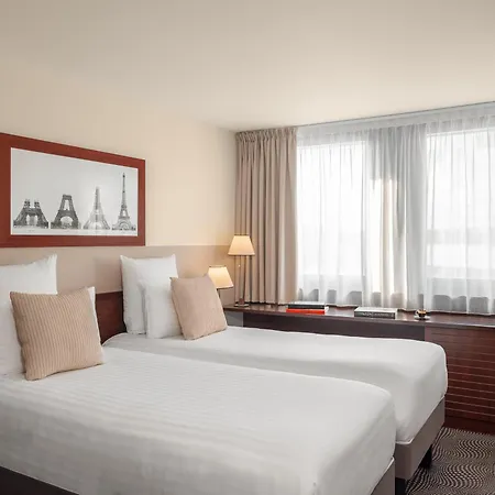 Mercure Gare Montparnasse Tgv מלון 4*