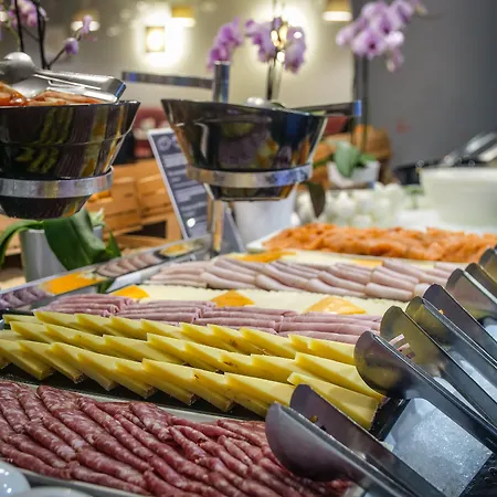 Mercure Gare Montparnasse Tgv 4* Párizs