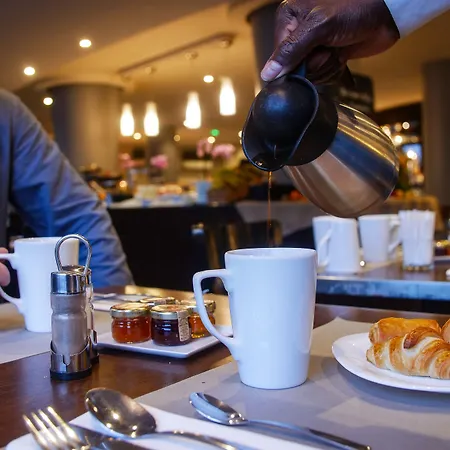 Mercure Gare Montparnasse Tgv 4*