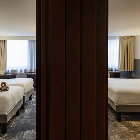 Hotel Mercure Gare Montparnasse Tgv París