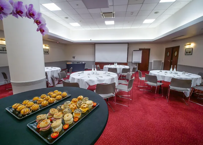 Hotel Mercure Gare Montparnasse Tgv