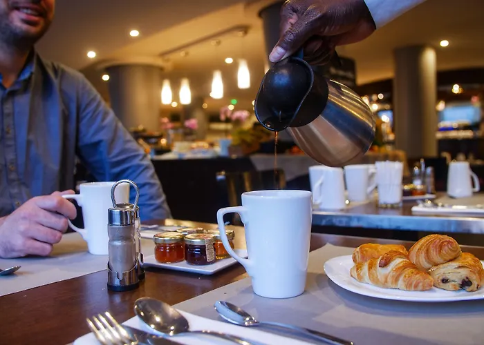 Mercure Gare Montparnasse Tgv 4*