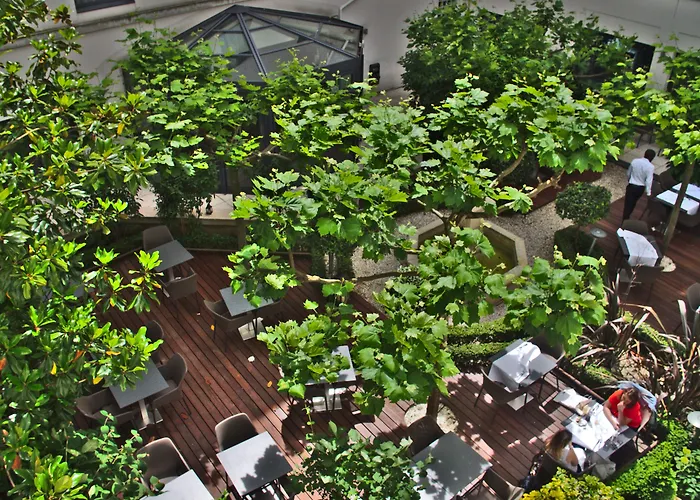 Hotel Mercure Gare Montparnasse Tgv 4*