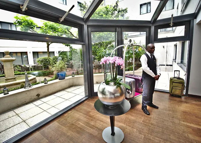 Mercure Gare Montparnasse Tgv 4*