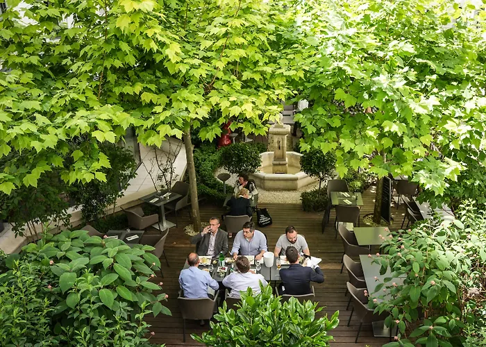 Mercure Gare Montparnasse Tgv 4*