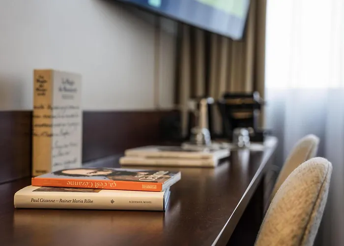 Mercure Gare Montparnasse Tgv 4*