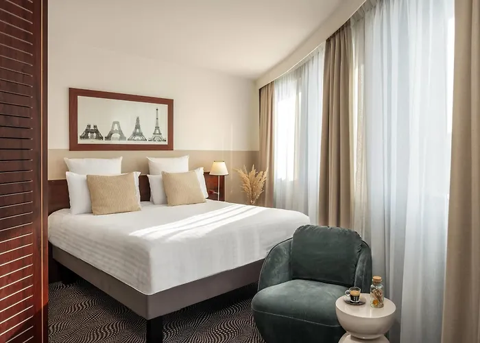 Mercure Gare Montparnasse Tgv 4* Parigi